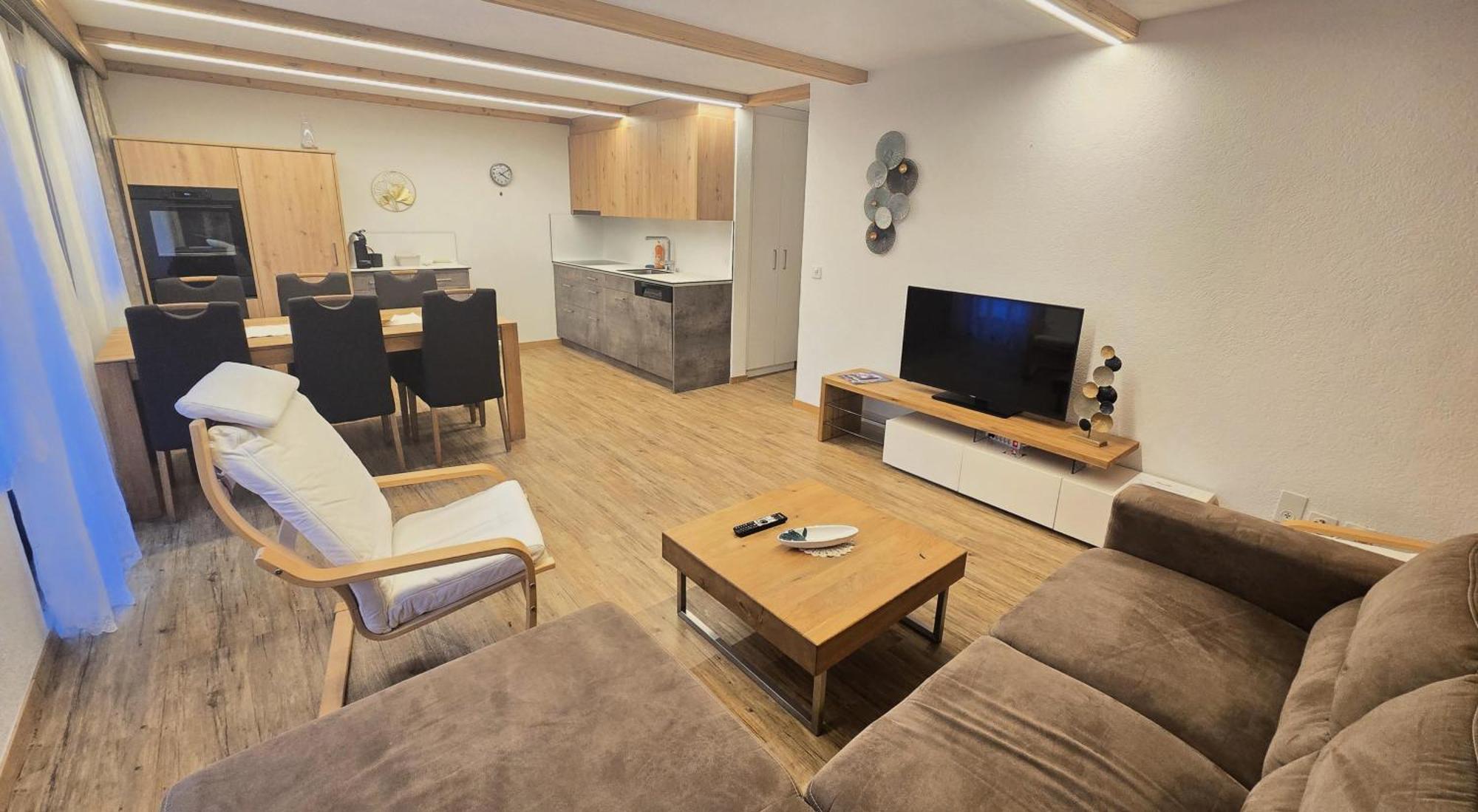 Ferienhaus Adonis Saas-Grund Ruang foto