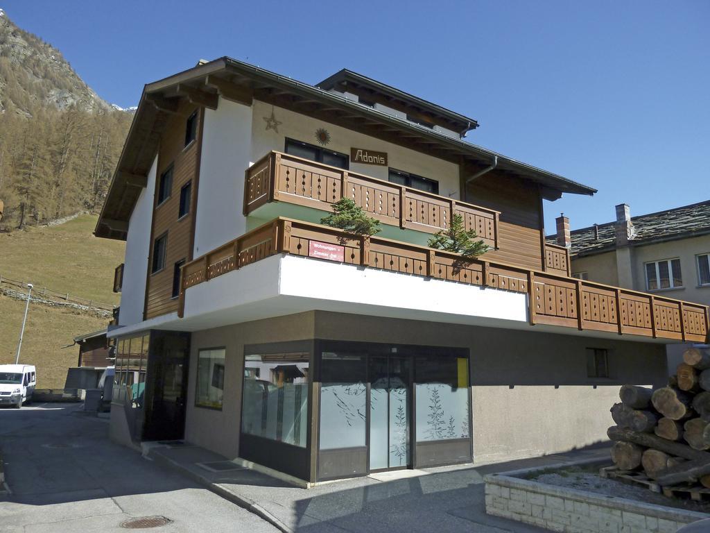 Ferienhaus Adonis Saas-Grund Ruang foto