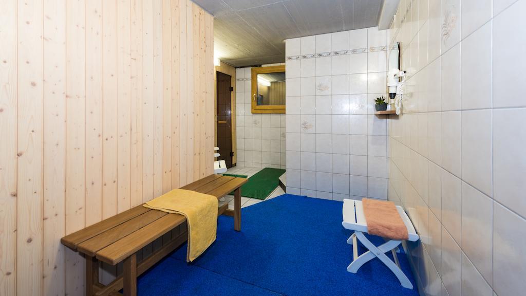 Ferienhaus Adonis Saas-Grund Bagian luar foto